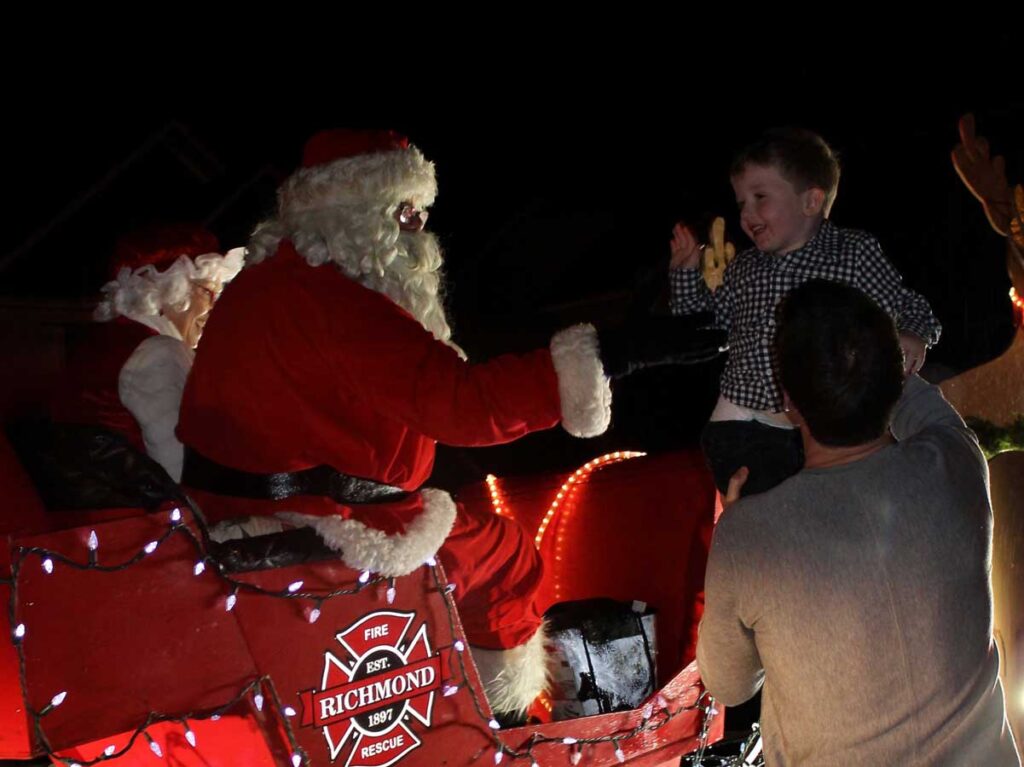 Staveston Santa Claus Parade in Richmond