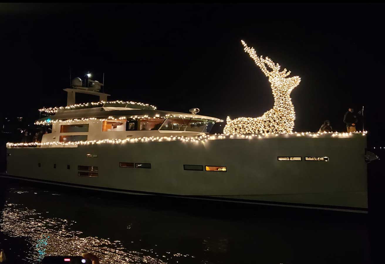 Santa's Christmas Ships - Vancouver Christmas